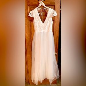 Women’s white dress